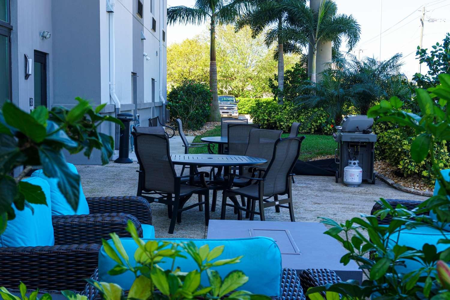 Magnolia Pointe; BW Signature Collection Fruitville Εξωτερικό φωτογραφία