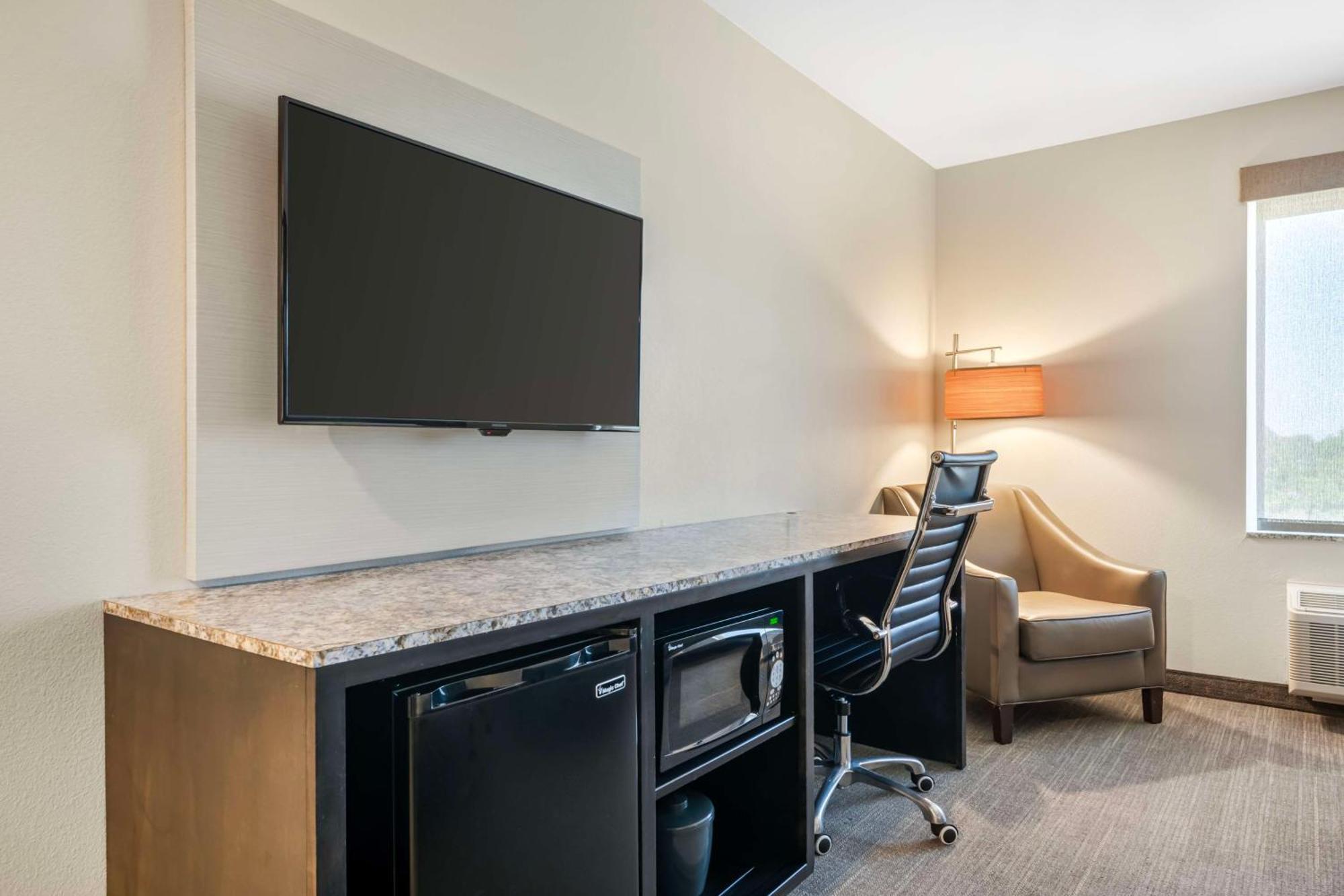 Magnolia Pointe; BW Signature Collection Fruitville Εξωτερικό φωτογραφία